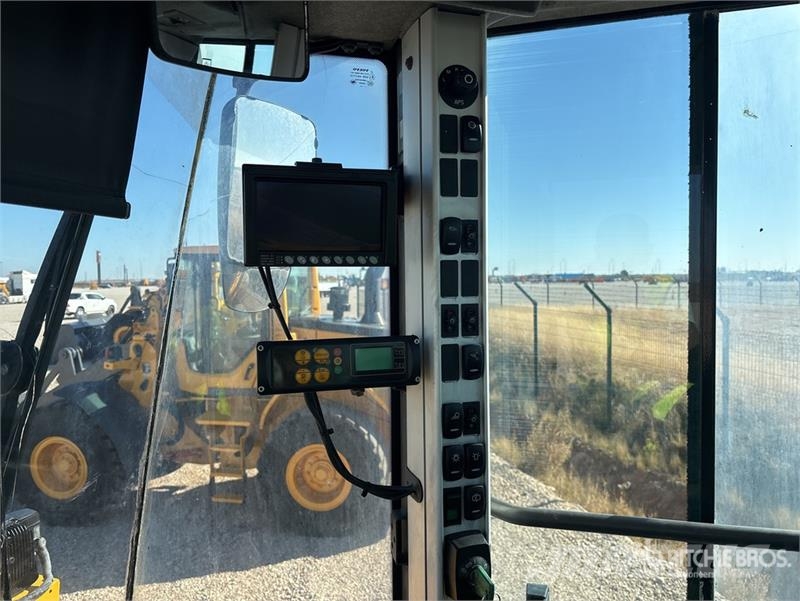 Volvo l110f Wheel Loader 輪胎式裝載機