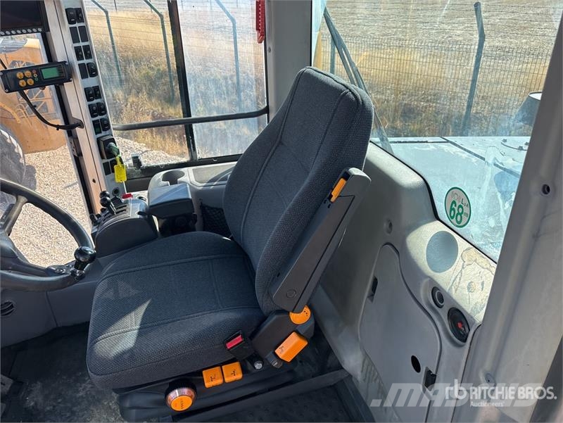 Volvo l110f Wheel Loader 輪胎式裝載機