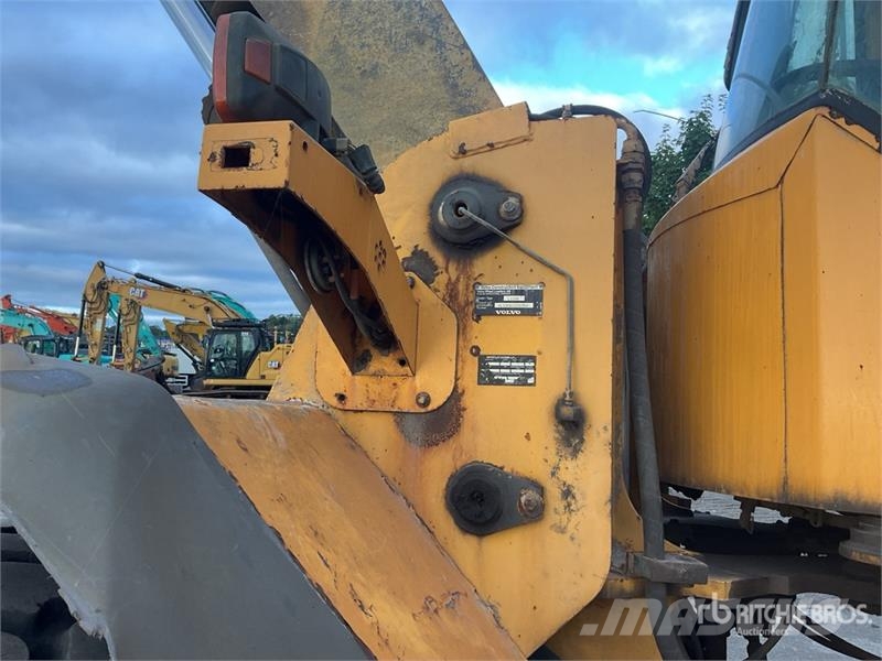 Volvo L120E Wheel Loader Wheel loaders