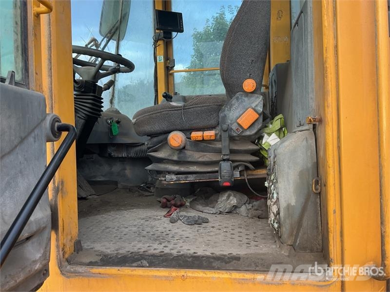 Volvo L120E Wheel Loader Wheel loaders