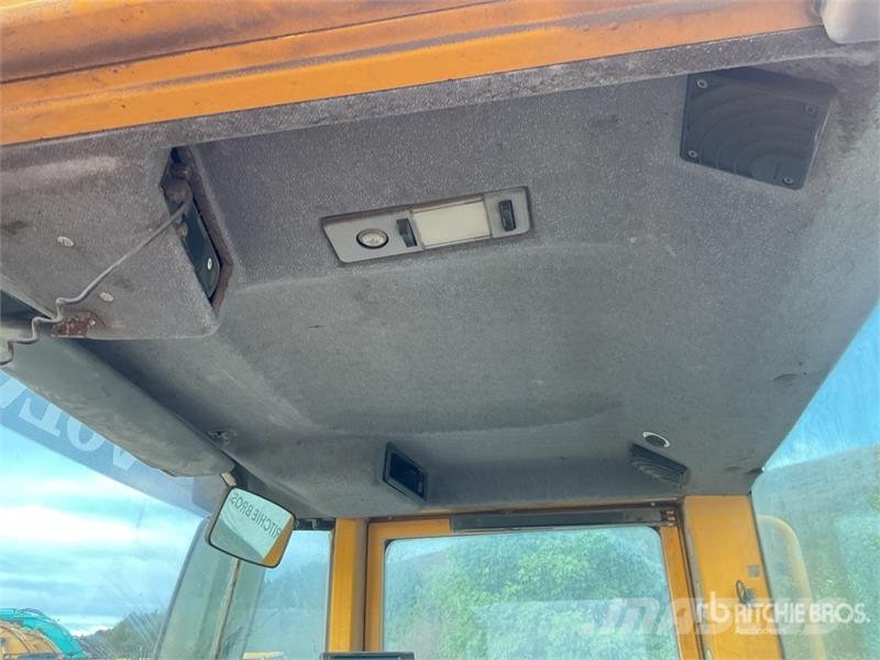 Volvo L120E Wheel Loader Wheel loaders