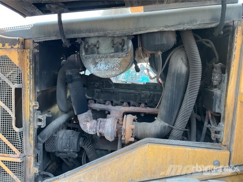 Volvo L120E Wheel Loader Wheel loaders