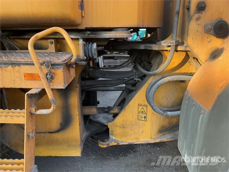 Volvo L120E Wheel Loader Wheel loaders