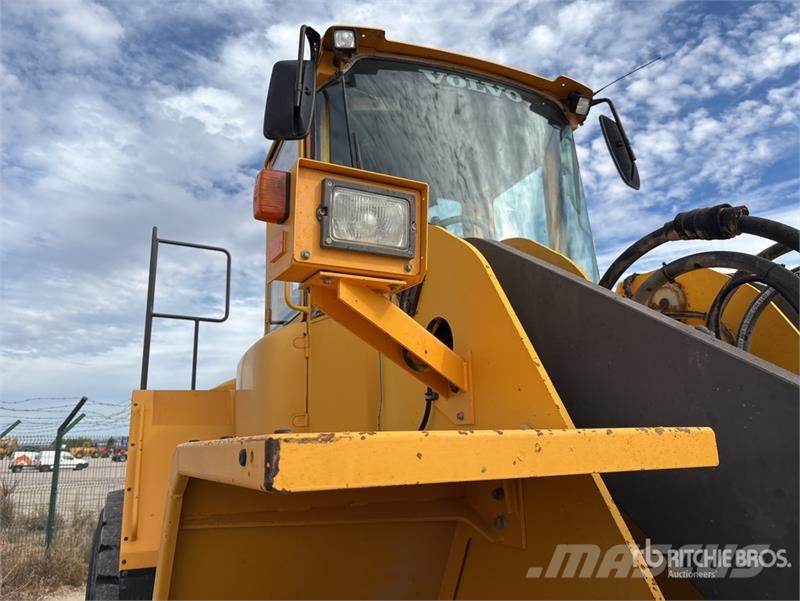 Volvo L150E Wheel Loader Gumikerekes homlokrakodók