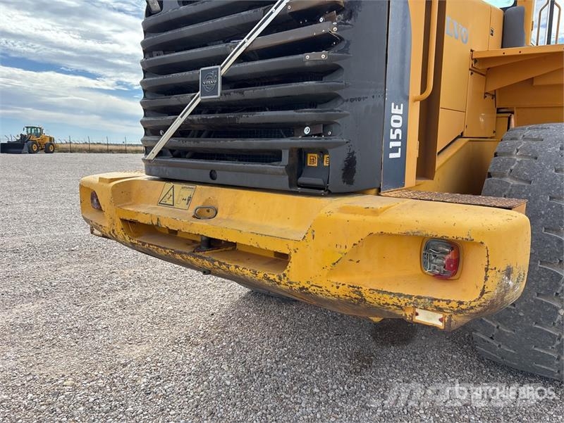 Volvo L150E Wheel Loader Gumikerekes homlokrakodók