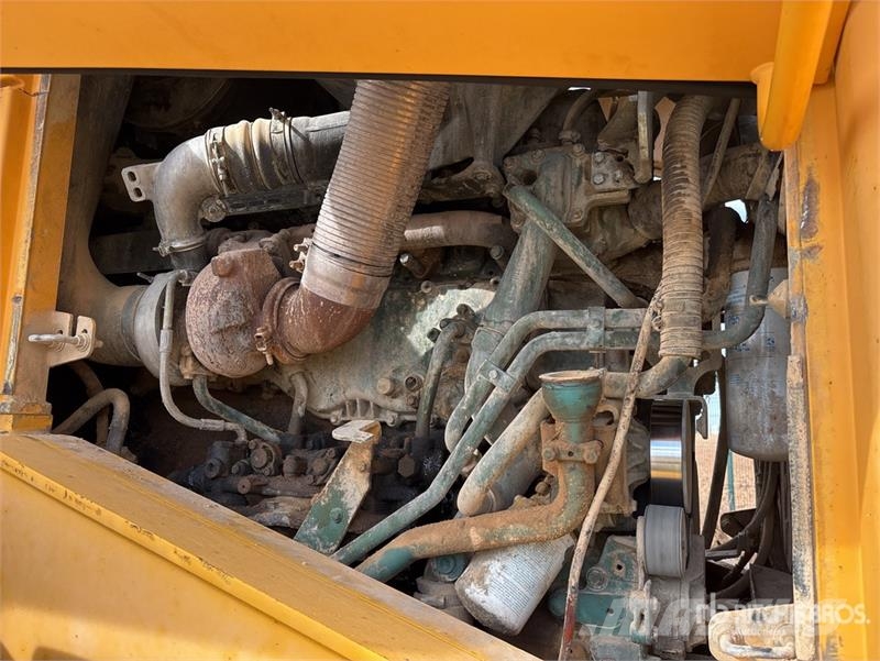 Volvo L150E Wheel Loader Gumikerekes homlokrakodók