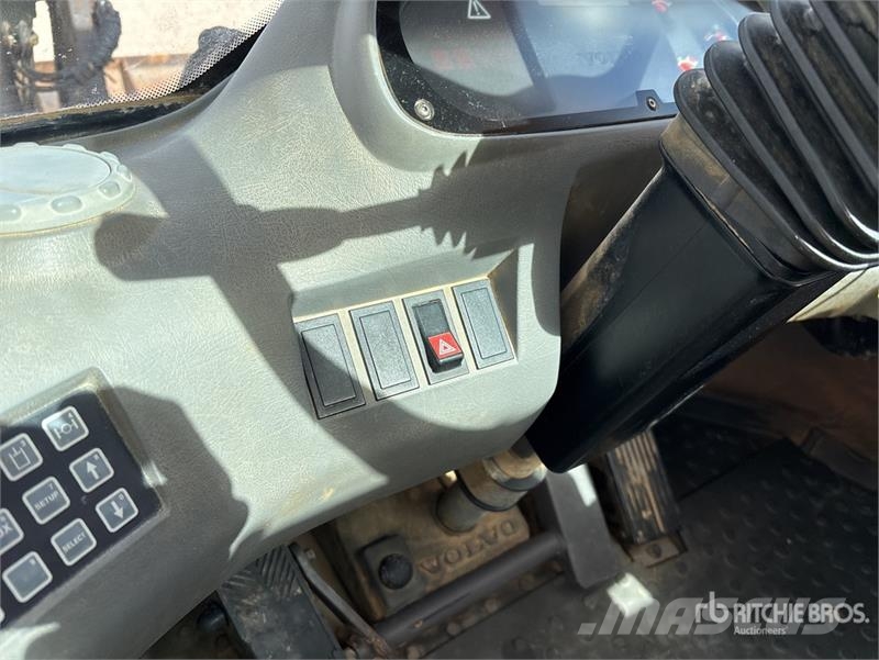 Volvo L150E Wheel Loader Gumikerekes homlokrakodók