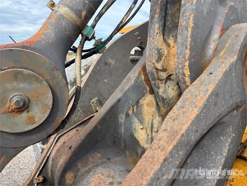 Volvo L150E Wheel Loader Gumikerekes homlokrakodók