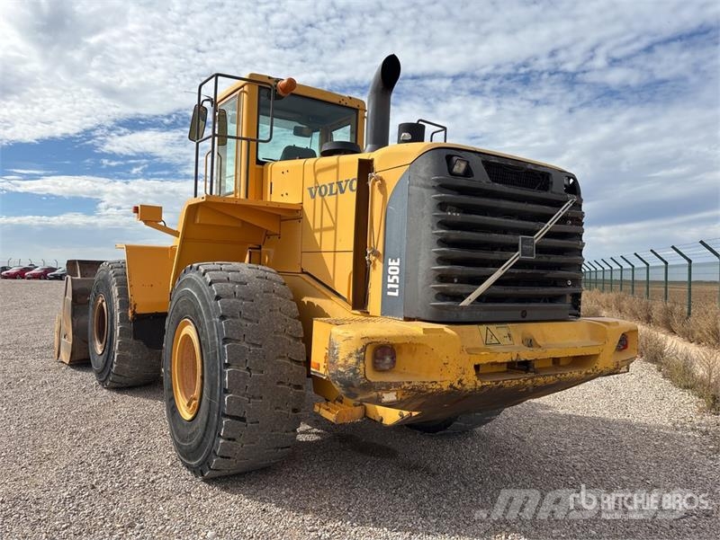 Volvo L150E Wheel Loader Gumikerekes homlokrakodók