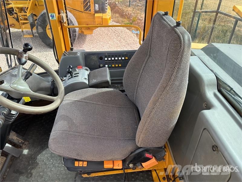 Volvo L150E Wheel Loader Gumikerekes homlokrakodók