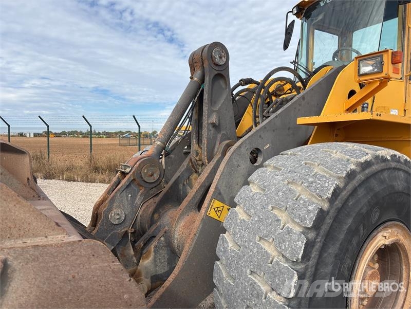 Volvo L150E Wheel Loader Gumikerekes homlokrakodók
