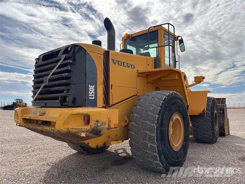 Volvo L150E Wheel Loader Gumikerekes homlokrakodók