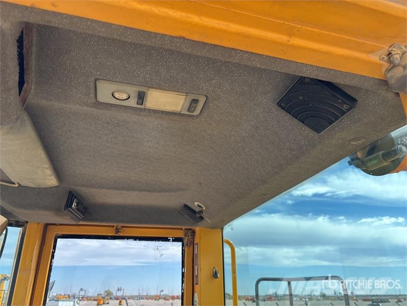 Volvo L150E Wheel Loader Gumikerekes homlokrakodók