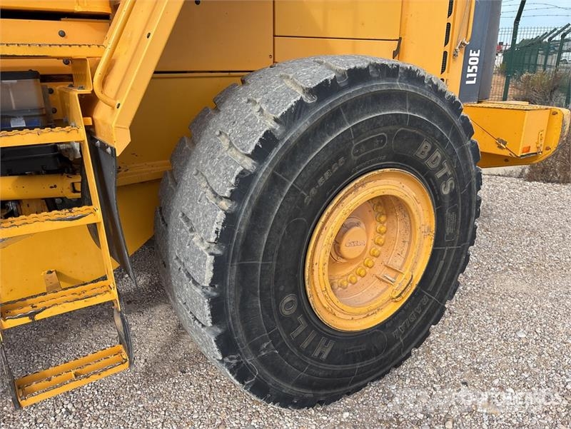 Volvo L150E Wheel Loader Gumikerekes homlokrakodók
