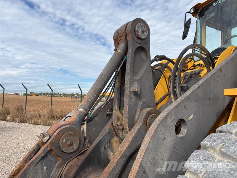 Volvo L150E Wheel Loader Gumikerekes homlokrakodók