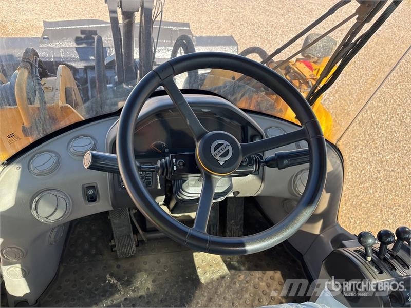 Volvo L150F Wheel Loader 輪胎式裝載機