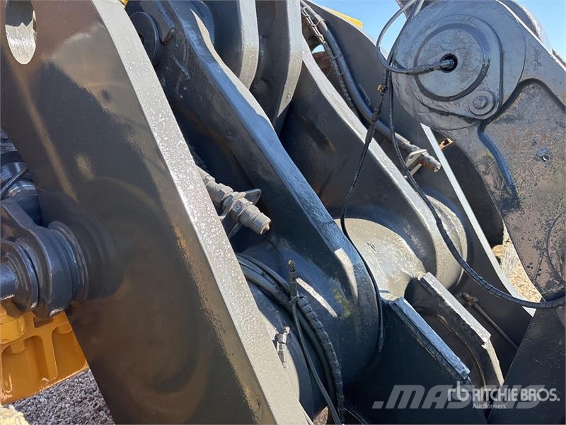 Volvo L150F Wheel Loader 輪胎式裝載機