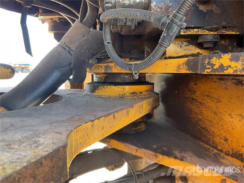 Volvo L150F Wheel Loader Iekrāvēji uz riteņiem