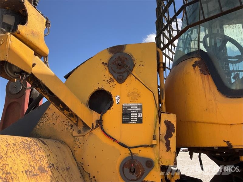 Volvo L150F Wheel Loader Iekrāvēji uz riteņiem