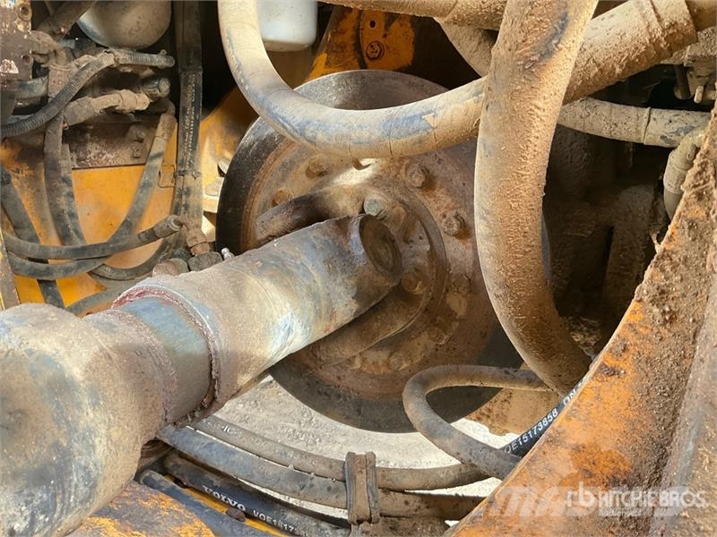 Volvo L150H Wheel Loader Pale gommate