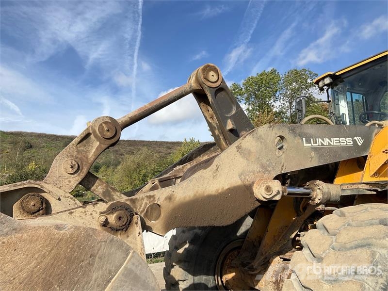 Volvo L150H Wheel Loader Pale gommate