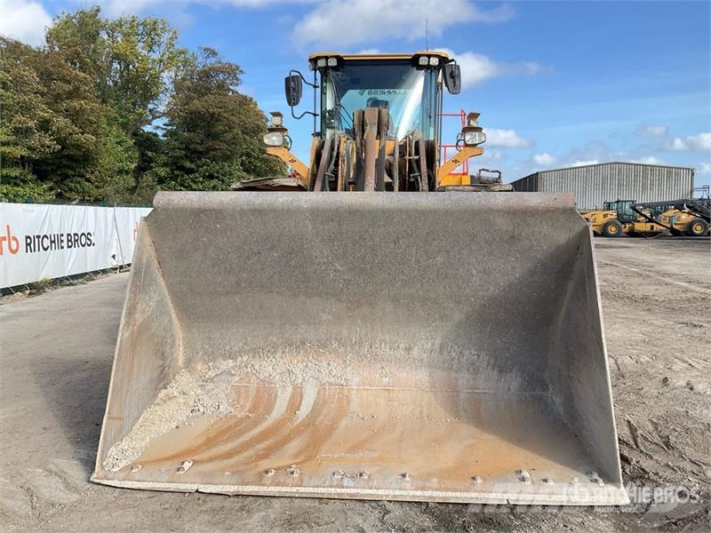 Volvo L150H Wheel Loader Pale gommate