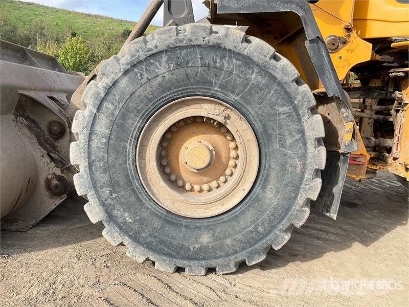 Volvo L150H Wheel Loader Pale gommate