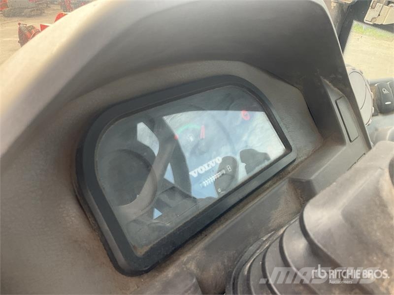 Volvo L25F Wheel Loader 輪胎式裝載機