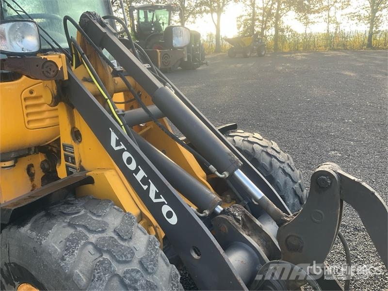 Volvo L25F Wheel Loader Kolesni nakladalci