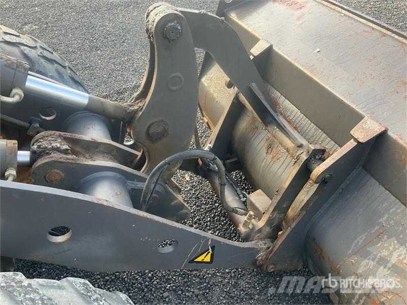 Volvo L25F Wheel Loader Kolesni nakladalci