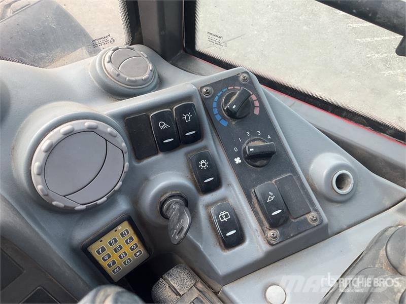Volvo L25F Wheel Loader 輪胎式裝載機