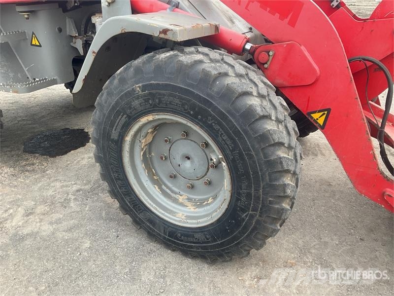 Volvo L30 Wheel Loader Kolové nakladače