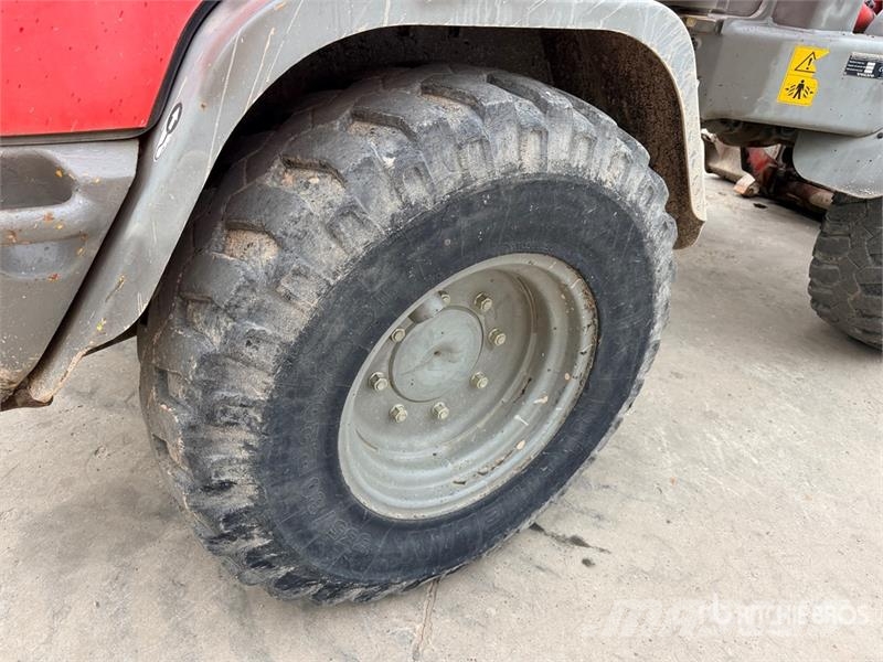 Volvo L30B-Z/X Chargeuse Sur Pneus Wheel Loader 輪胎式裝載機