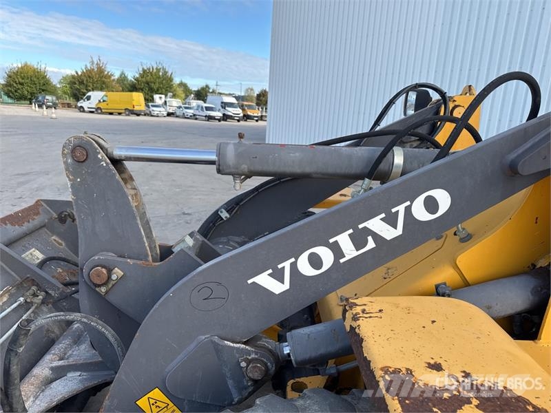 Volvo L30G Chargeuse Sur Pneus Wheel Loader Chargeuse sur pneus