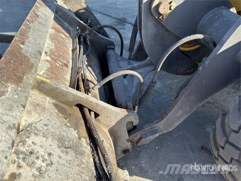 Volvo L30G Chargeuse Wheel Loader Gumikerekes homlokrakodók