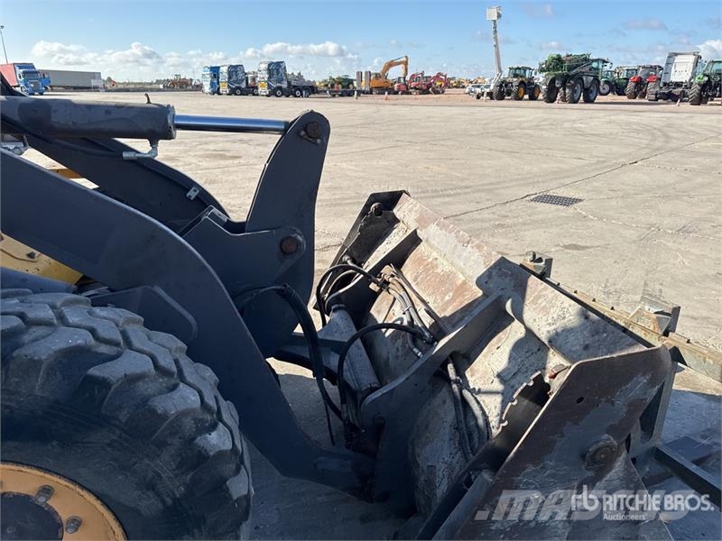 Volvo L30G Chargeuse Wheel Loader Gumikerekes homlokrakodók
