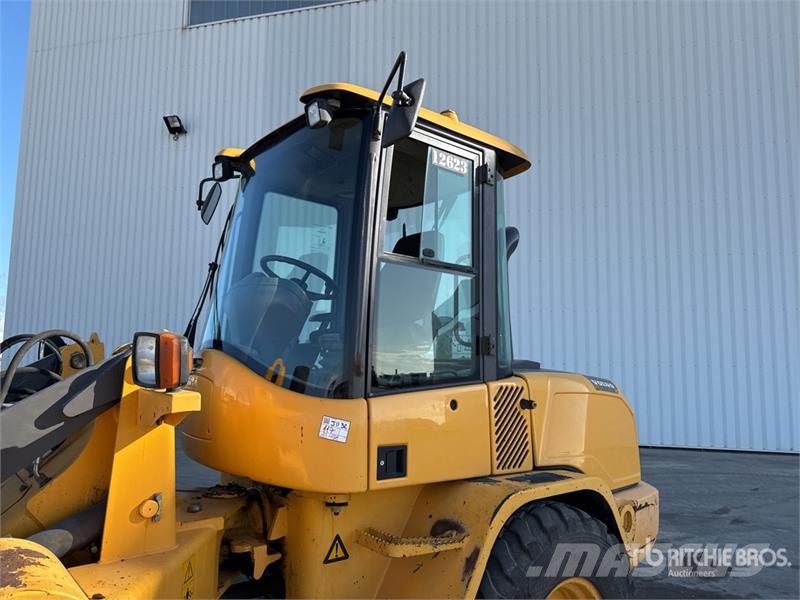 Volvo L30G Chargeuse Wheel Loader Gumikerekes homlokrakodók