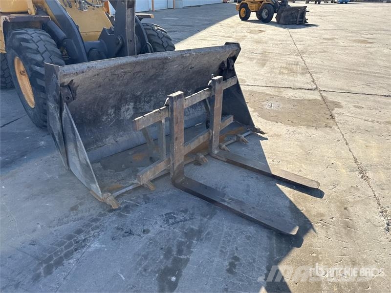Volvo L30G Chargeuse Wheel Loader Gumikerekes homlokrakodók