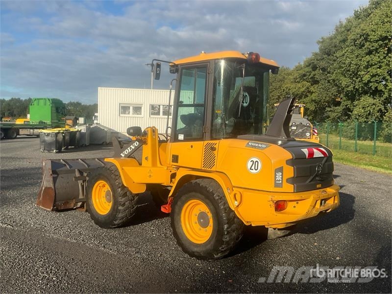 Volvo L30G Wheel Loader Kolesni nakladalci