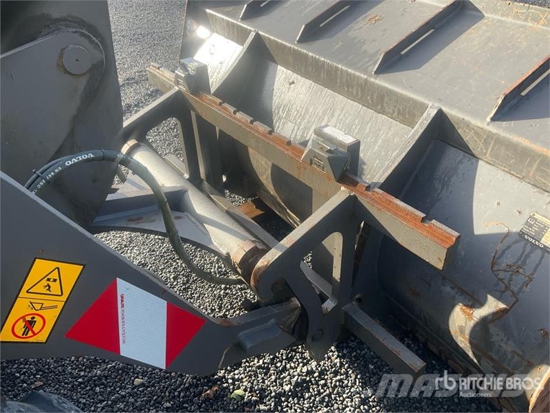 Volvo L30G Wheel Loader Kolesni nakladalci