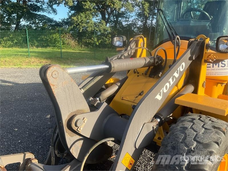 Volvo L30G Wheel Loader Kolesni nakladalci