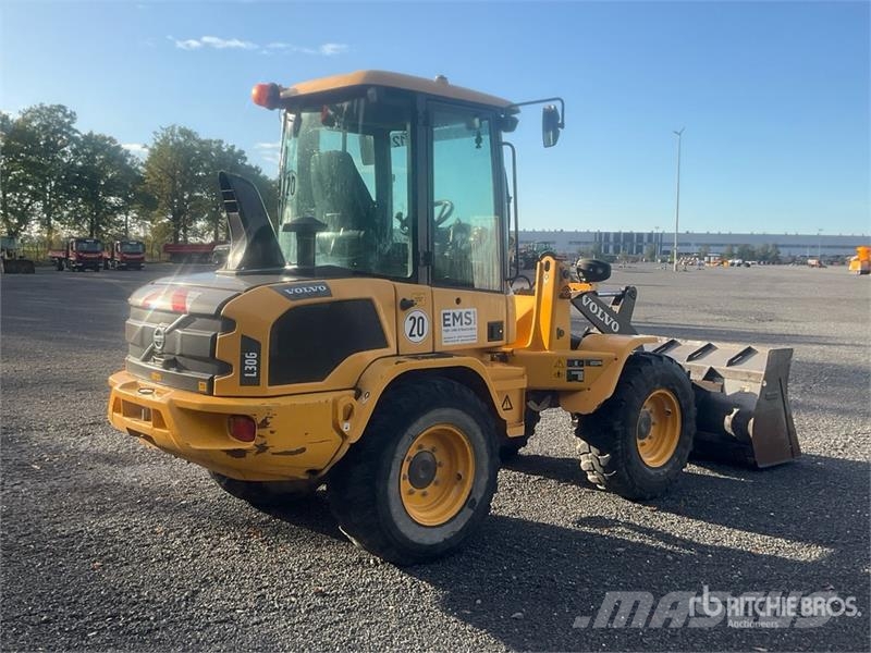 Volvo L30G Wheel Loader Kolesni nakladalci