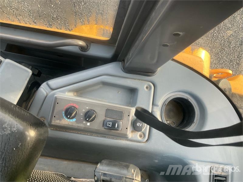 Volvo L30G Wheel Loader Kolesni nakladalci