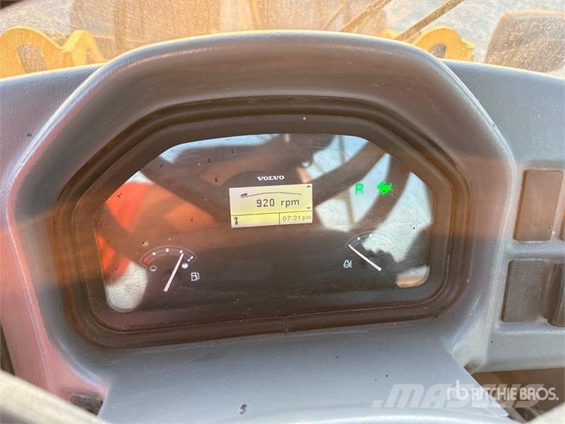 Volvo L35GS Wheel Loader Pale gommate