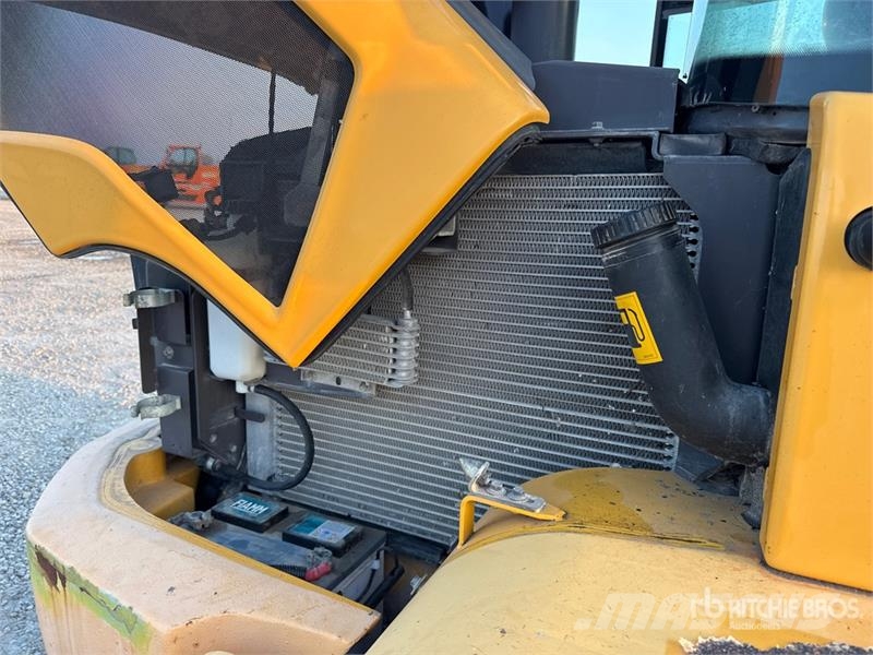Volvo L35GS Wheel Loader Pale gommate