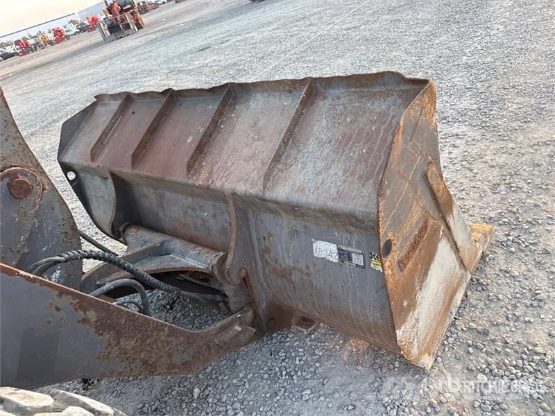 Volvo L35GS Wheel Loader Pale gommate