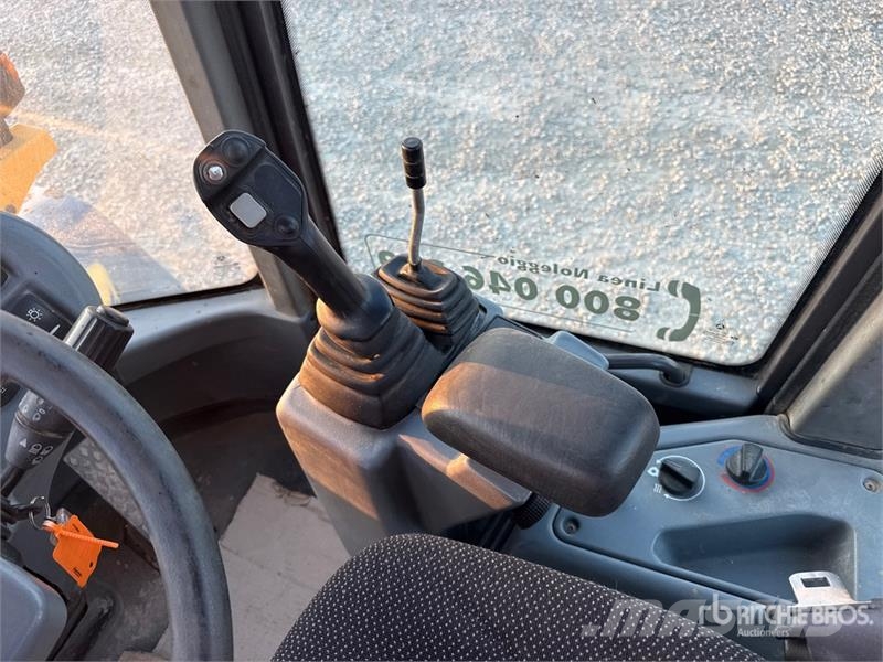 Volvo L35GS Wheel Loader Pale gommate