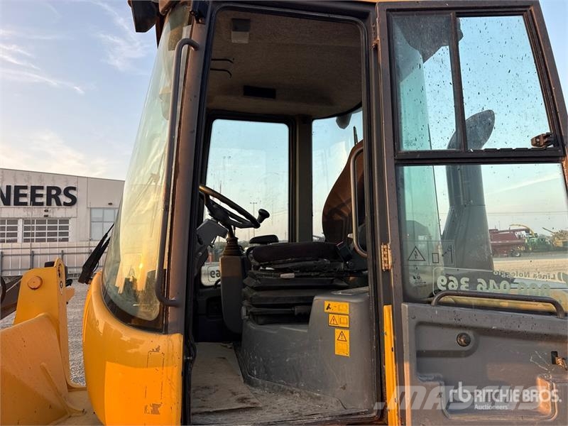 Volvo L35GS Wheel Loader Pale gommate