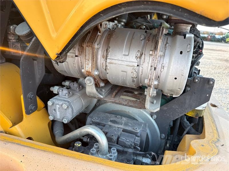 Volvo L35GS Wheel Loader Pale gommate