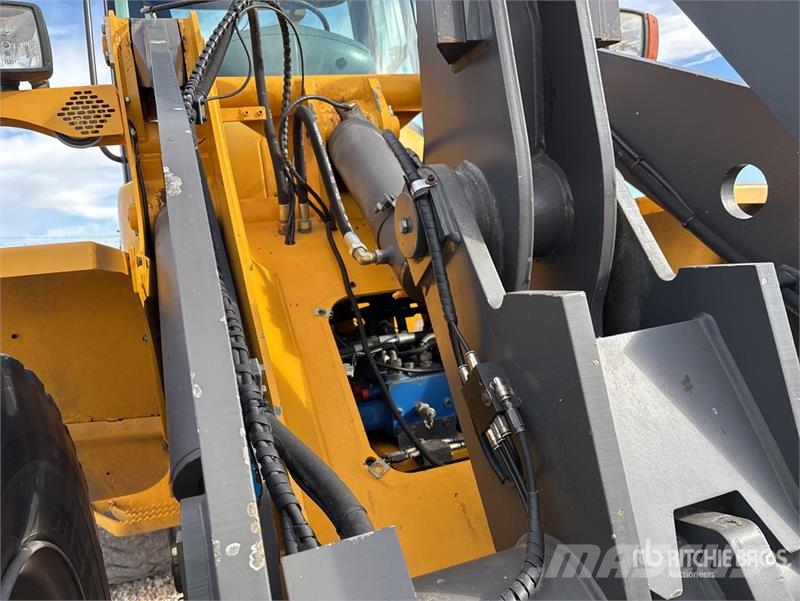 Volvo L45B Wheel Loader 轮式装载机